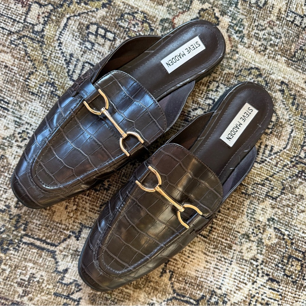 Steve Madden Croc Chocolate Mules